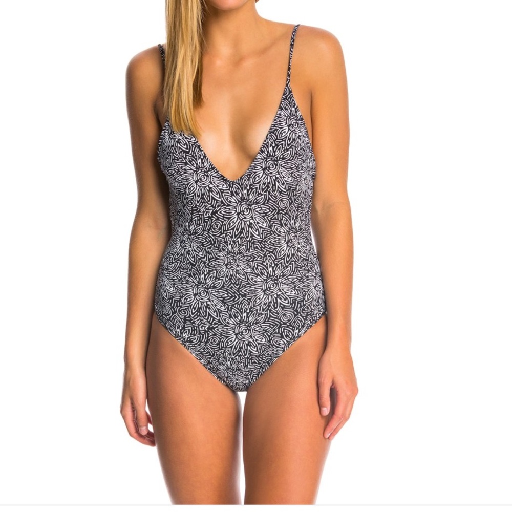 Volcom henna spirit one piece NWT